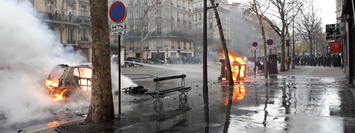 Gilets Jaunes 1 385 Interpellations Et 974 Gardes à Vue