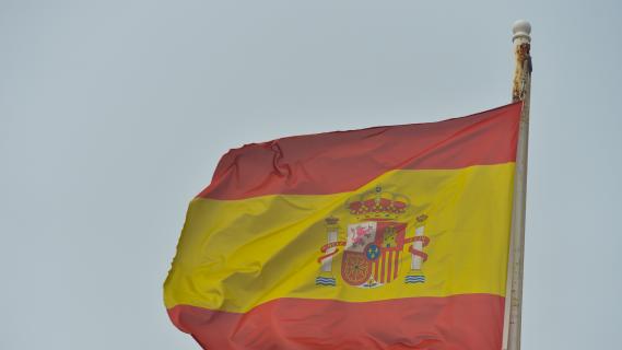 Le drapeau espagnol fotte à Melilla (Espagne), le 6 décembre 2018.