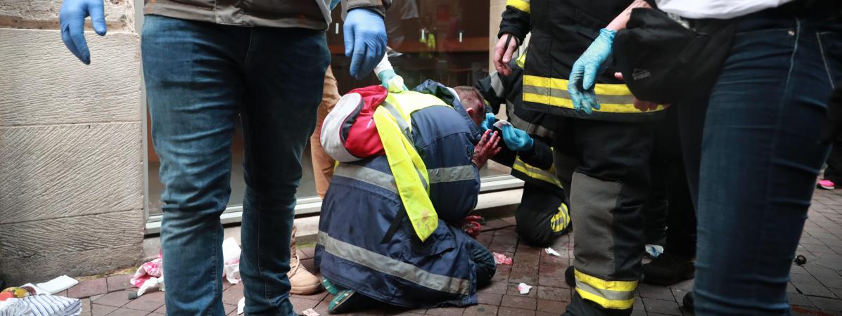 Gilet Jaune Blessé à Bordeaux Ce Geste Est