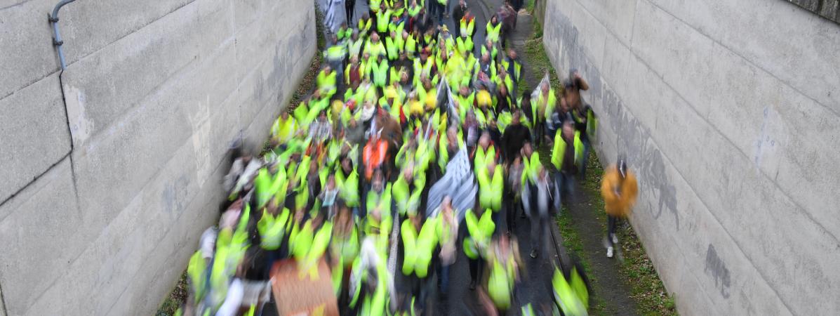 Lamballe Des Gilets Jaunes De Retour Au Rond Point De