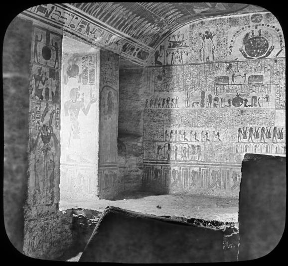 Chambre funéraire de Ramsès VI, photographiée en 1890, dans la Vallée des Rois, en Egypte.