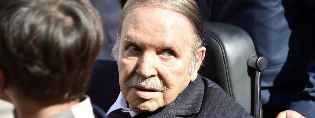 Abdelaziz Bouteflika lors d\'Ã©lections locales Ã Alger (AlgÃ©rie), le 23 novembre 2017.