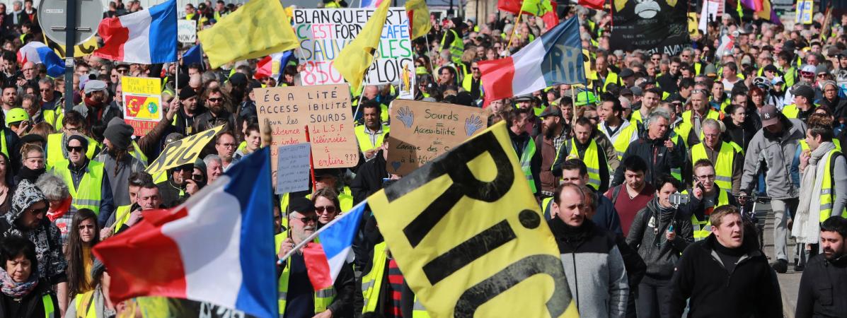 Gilets Jaunes ça Tourne Au Ridicule Il Faut Une