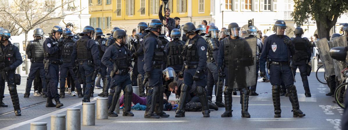 Gilets Jaunes La Famille De La Septuagénaire Blessée à