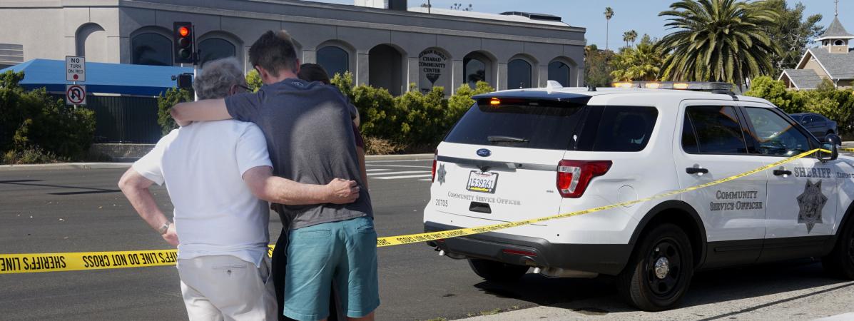 Un homme a ouvert le feu sur une synagogue de Poway, en Californie (Etats-Unis), samedi 27 avril 2019, tuant une personne et en blessant trois autres.