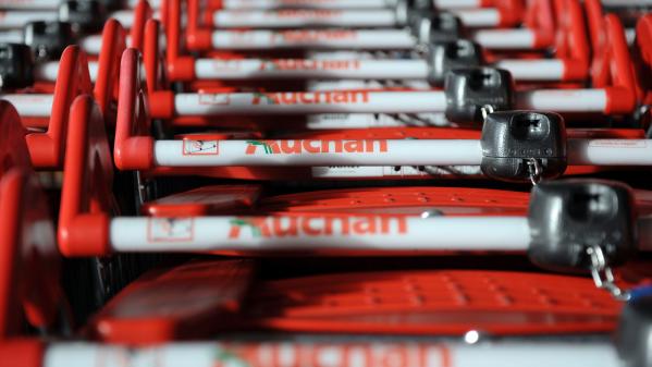 La grande distribution en crise : 1 475 postes supprimés chez Auchan