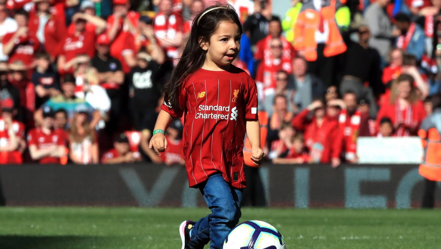 La Medaille Du Jour Liverpool La Fille De L Attaquant Mohammed Salah Vole La Vedette A Son Pere