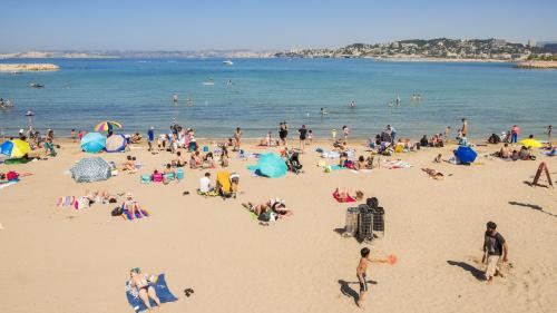 Déconfinement : les vacances d'été incertaines mettent les professionnels en colère