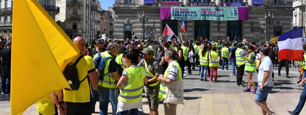 Gilets Jaunes Faible Mobilisation Pour Le 30e Samedi Avec