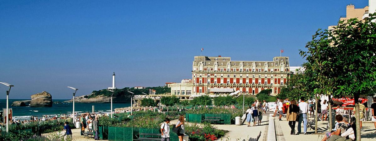 SituÃ©e dans la zone rouge dite de \"protection renforcÃ©e\", la promenade de la grande plage de Biarritz (PyrÃ©nÃ©es-Atlantiques) sera fermÃ©e au public pendant le sommet du G7.&nbsp;