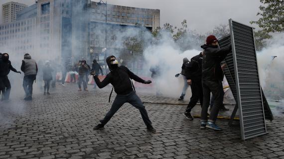 Video Gilets Jaunes Blessé Lors De La Manifestation Du 16