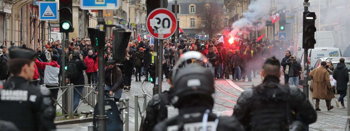 Grève Du 7 Décembre Opposants à La Réforme Des Retraites