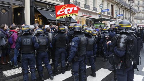 Réforme des retraites : vives tensions entre manifestants et forces de l'ordre à Paris