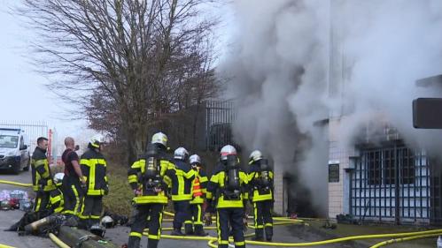 Besançon : un incendie ravage la fourrière et un supermarché