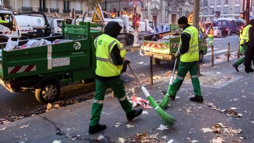 Paris : licencié après la publication d'une photo de lui endormi, un agent de propreté poursuit son employeur