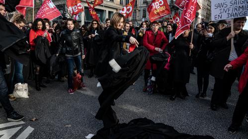 Réforme des retraites : après six semaines de grève, quelles formes peut encore prendre la contestation ?