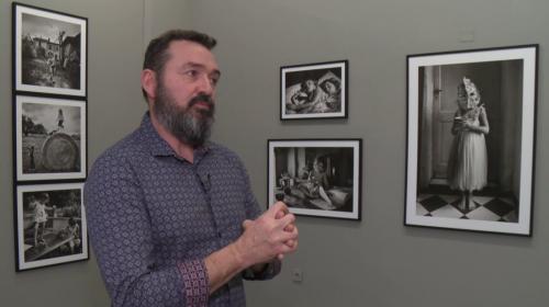 L'extraordinaire succès des photos de famille en noir et blanc d'Alain Laboile