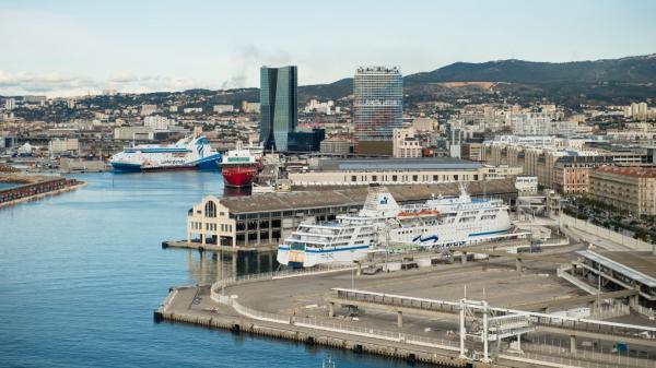 Marseille : 4 000 ouvriers d'un chantier naval vaccinés contre un pneumocoque