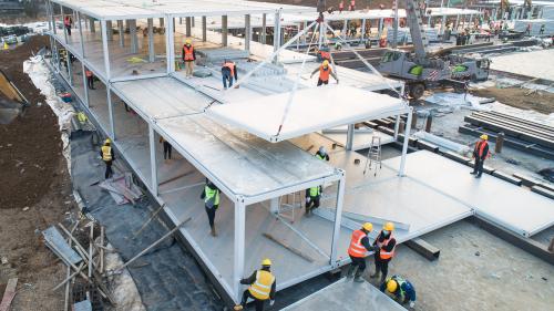 VIDEO. Coronavirus : visitez l'hôpital construit en dix jours à Wuhan pour accueillir un millier de patients