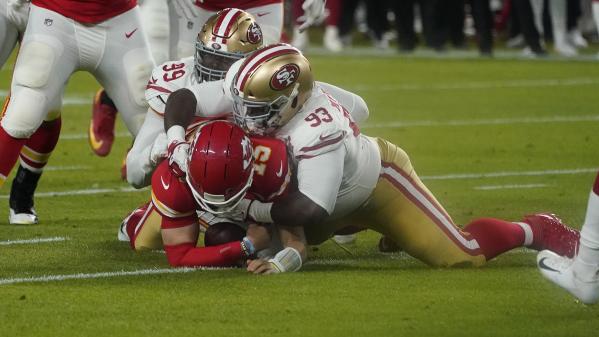 Football américain : Patrick Mahomes décroche le plus gros contrat de l'histoire du sport