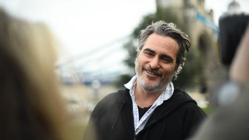 Joaquin Phoenix en chirurgien pour sauver la planète dans un court métrage militant