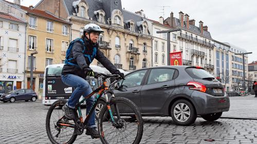 Sondage : en voiture, en transports en commun ou en vélo, les Français globalement satisfaits de la circulation dans leur ville