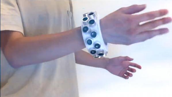 Nouveau monde. Un bracelet électronique pour empêcher les assistants connectés de nous écouter