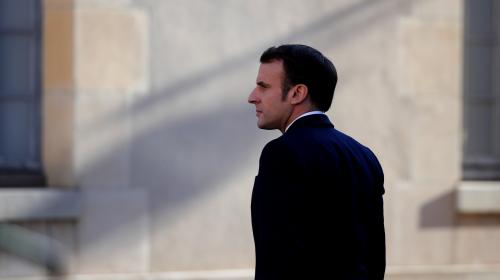 Covid-19 : Emmanuel Macron sous haute surveillance