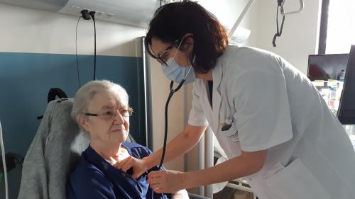 Le rendez-vous de la médiatrice. Le travail d'une journaliste spécialisée santé pendant cette crise sanitaire