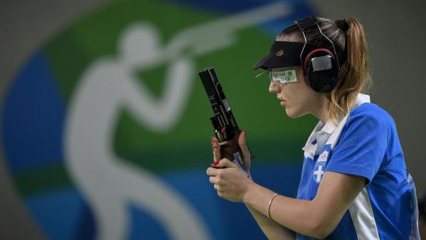 La médaille du jour. Anna Korakaki, championne de tir au pistolet, sera la première femme porteuse de la flamme olympique au départ d'Olympie