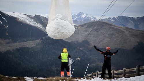 Le transport de neige par hélicoptère n'a 