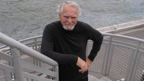 Mort du romancier américain Clive Cussler, auteur de romans inspirés par sa vie de chasseur d'épaves