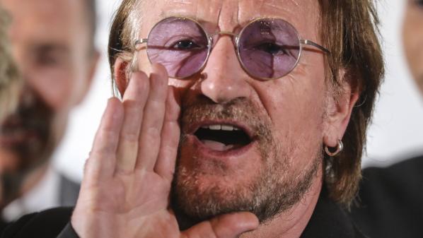 Coronavirus : Bono de U2 partage une chanson solo au piano, inspirée par le confinement des Italiens