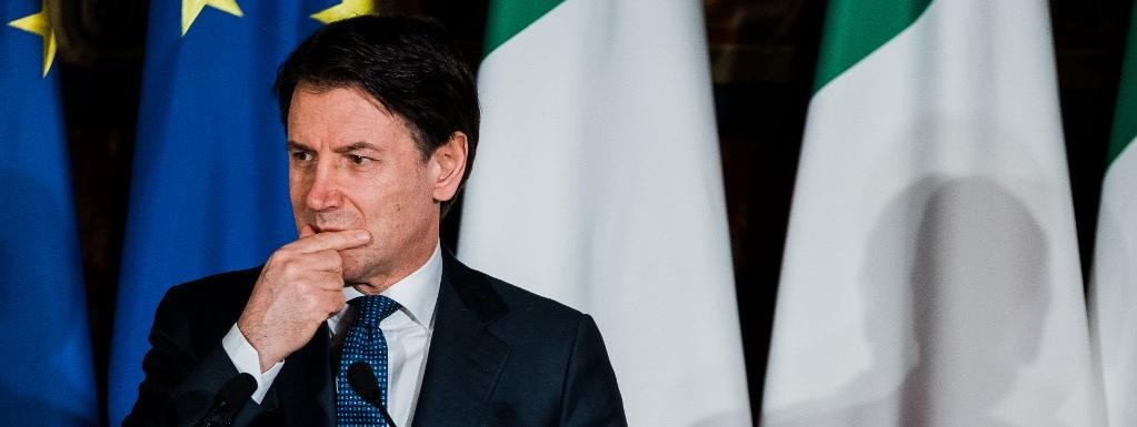 Le Premier ministre italien Giuseppe Conte, lors d\'une confÃ©rence de presse Ã  Naples (Italie), le 27 fÃ©vrier 2020.