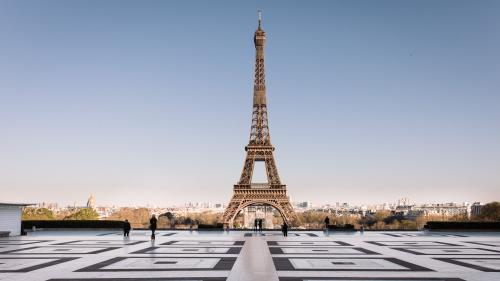 Coronavirus : la Tour Eiffel comme vous ne l'avez jamais vue