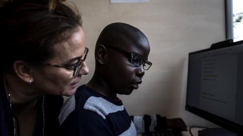 Coronavirus : Emmanuel Macron annonce un aménagement du confinement pour les personnes autistes