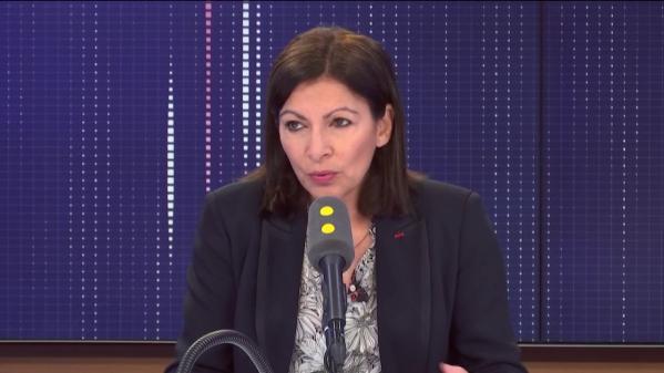 Coronavirus : deux millions de masques en tissu offerts aux Parisiens, annonce Anne Hidalgo