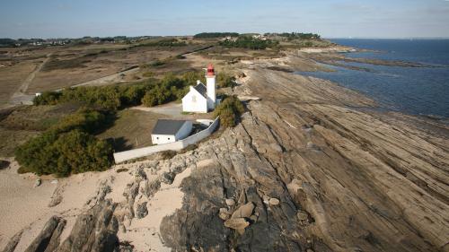 Coronavirus : le maire de Groix en colère après l'arrivée de touristes parisiens sur son île 