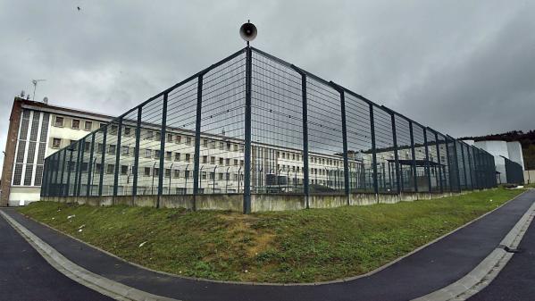 Meurthe-et-moselle : une mutinerie en cours au centre de détention d'Ecouvres