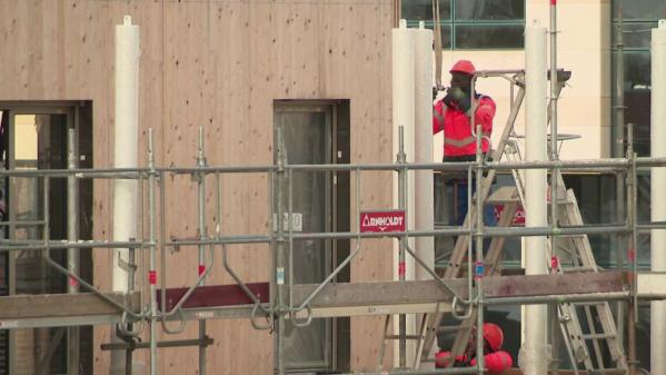 Île-de-France : des maires interdisent la reprise des chantiers