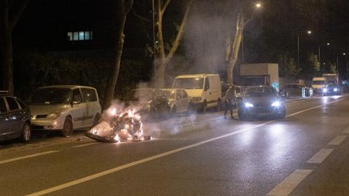 De nouveaux incidents en banlieue parisienne, une école endommagée par un incendie à Gennevilliers