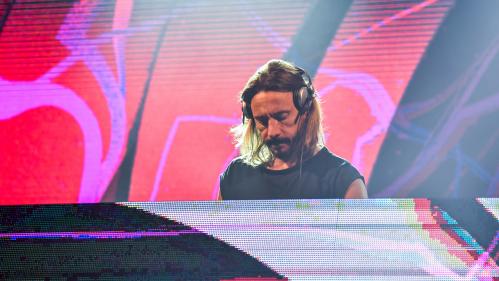 Coronavirus : DJ Bob Sinclar en concert caritatif le 4 mai au sommet de l'Arc de Triomphe (et sur vos écrans)