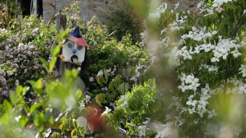 Jardin. Comment fabriquer un épouvantail pour le jardin ou des pots