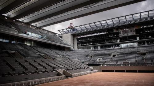 Roland-Garros : fini les matchs interrompus par la pluie, le court central dispose (enfin) d'un nouveau toit rétractable