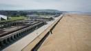 Une vue aérienne des Planches de Deauville, au 34e jour de confinement, le 19 avril 2020.&nbsp;