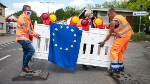 Quarantaine stricte, partielle ou inexistante : comment les pays européens organisent la réouverture de leurs frontières