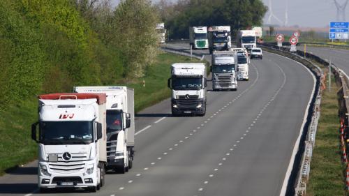 Transport routier : entreprises et syndicats opposés mais inquiets pour l'avenir du secteur