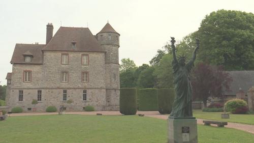 Le château de Vascoeuil et ses sculptures contemporaines s'offrent à nouveau au regard des visiteurs