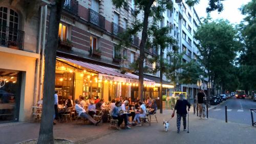 Déconfinement : la réouverture des terrasses en Ile-de-France est 