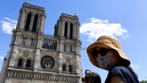 Paris : le parvis de Notre-Dame à nouveau accessible